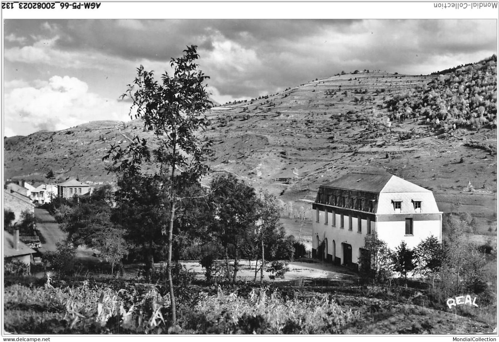 AGMP5-0419-66 - PRADES - Maison Familiale Ete Entrée Du Village  - Prades