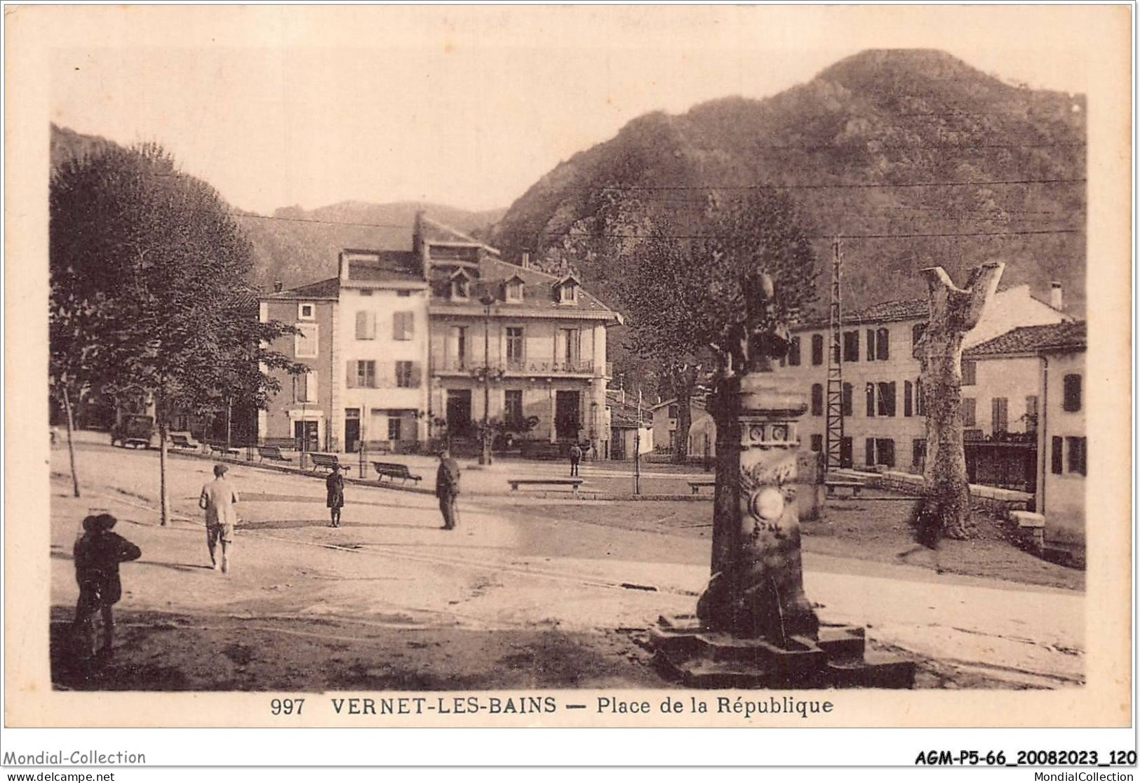 AGMP5-0413-66 - VERNET-LES-BAINS - Place De La République  - Prades