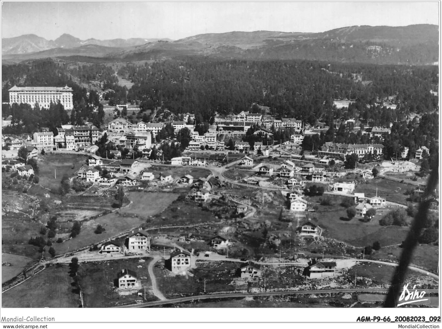 AGMP9-0662-66 - FONT-ROMEU - Station D'été Et D'hiver - Vue Générale De La Station - Au Fond La Chaine Du Carlitte  - Prades