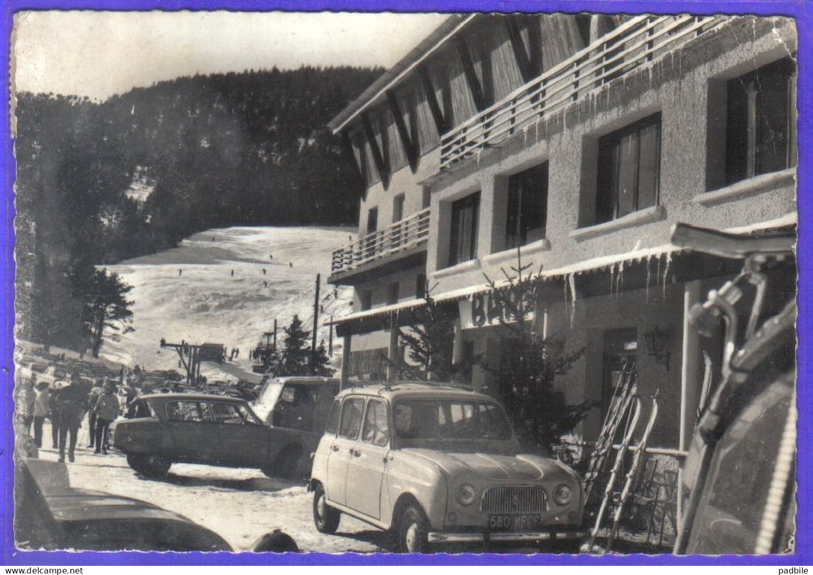 Carte Postale 04. Seyne Les Alpes   Hotel Le Grand Puy  Renault 4L  Citroën  Très Beau Plan - Andere & Zonder Classificatie