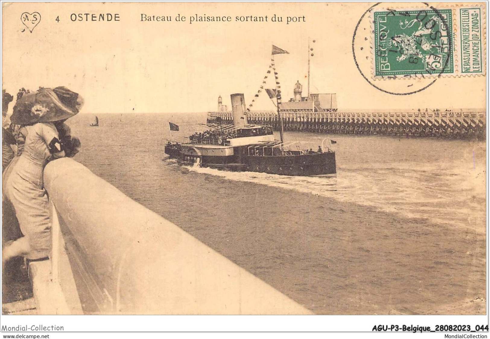 AGUP3-0166-BELGIQUE - OSTENDE - Bateau De Plaisance Sortant Du Port - Oostende