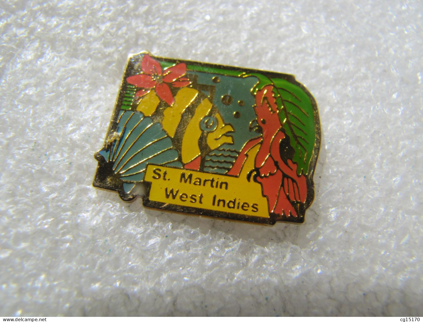 PIN'S    POISSON   SAINT MARTIN  WEST INDIES - Dieren