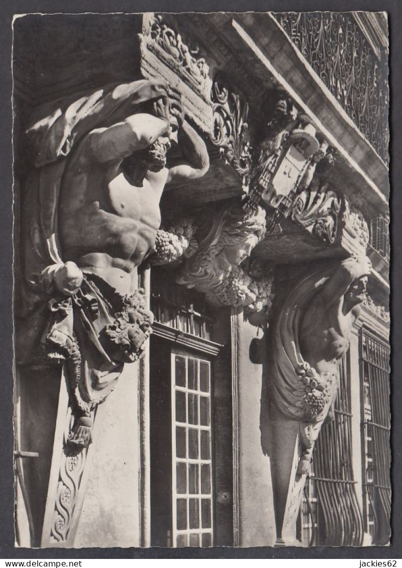 121439/ AIX-EN-PROVENCE, Pavillon De Vendôme, Portail D'entrée, Les Atlantes Et Le Mascaron - Aix En Provence