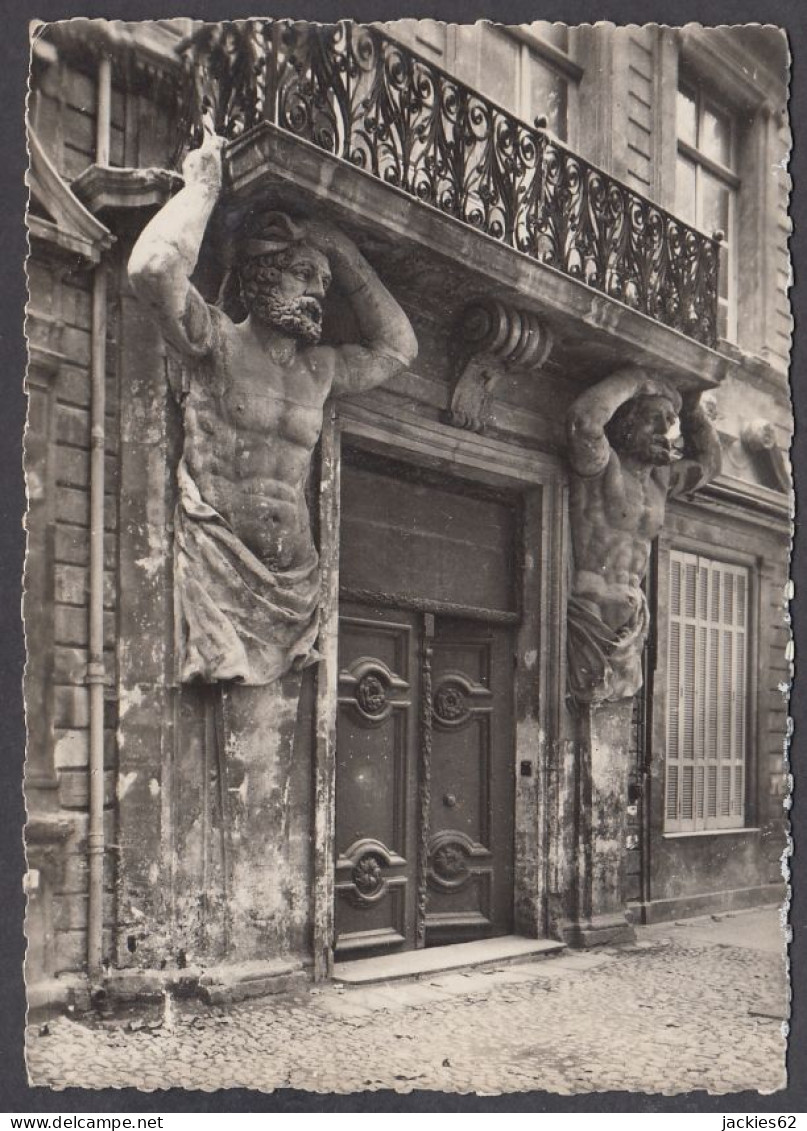 121438/ AIX-EN-PROVENCE, L'Hôtel D'Espagnet, Les Cariatides - Aix En Provence