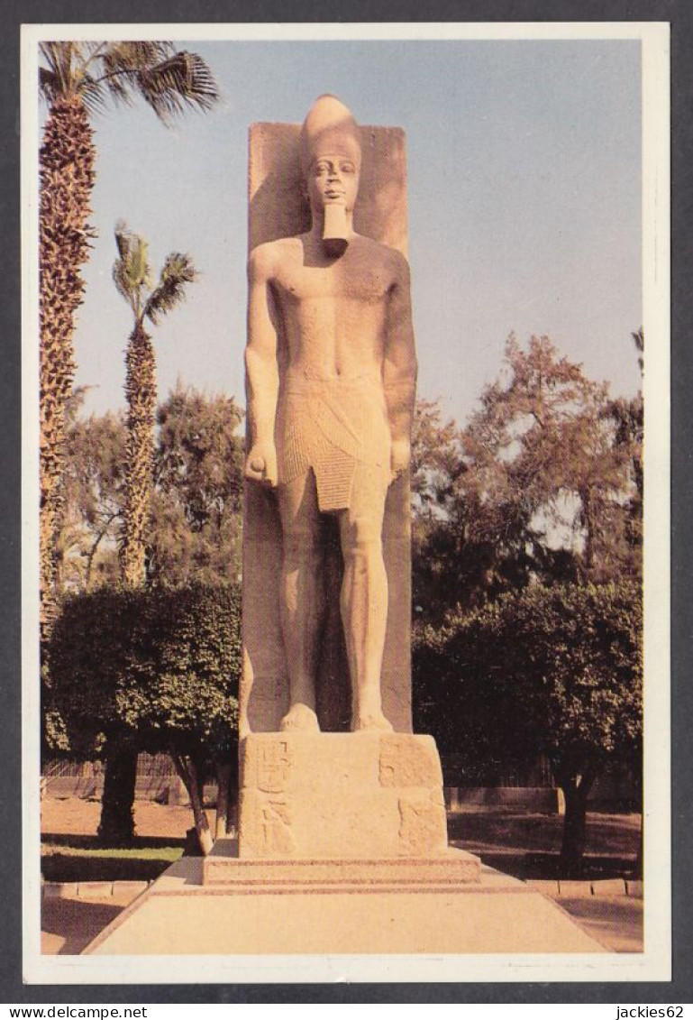 130728/ MEMPHIS, Sculpture From The Middle Kingdom Restored In The Name Of Rameses II - Other & Unclassified