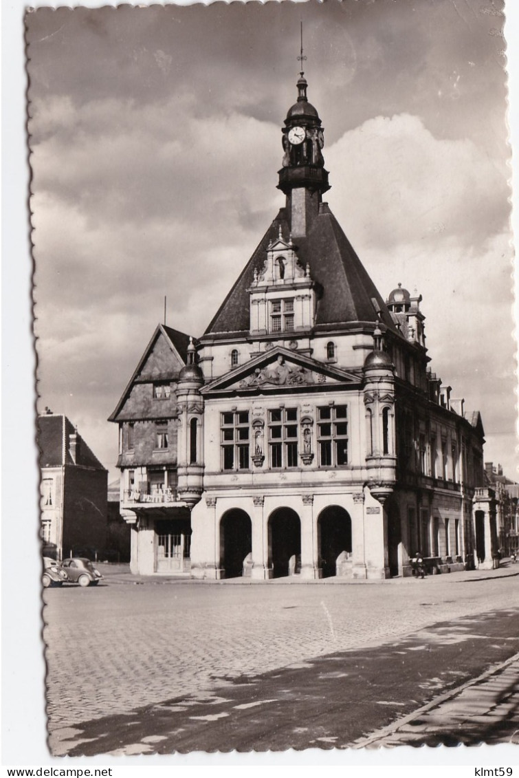 Péronne - Hôtel De Ville - Peronne