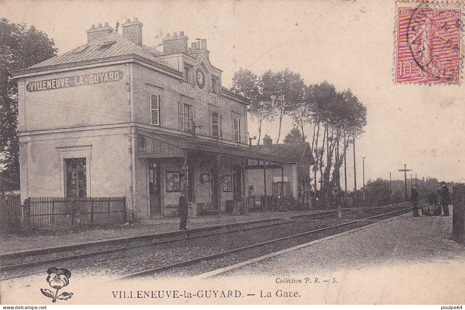 La Gare : Vue Intérieure - Villeneuve-la-Guyard