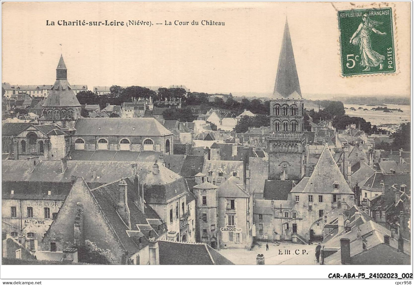 CAR-ABAP5-58-0406 - LA CHARITE-SUR-LOIRE - La Cour Du Château - La Charité Sur Loire