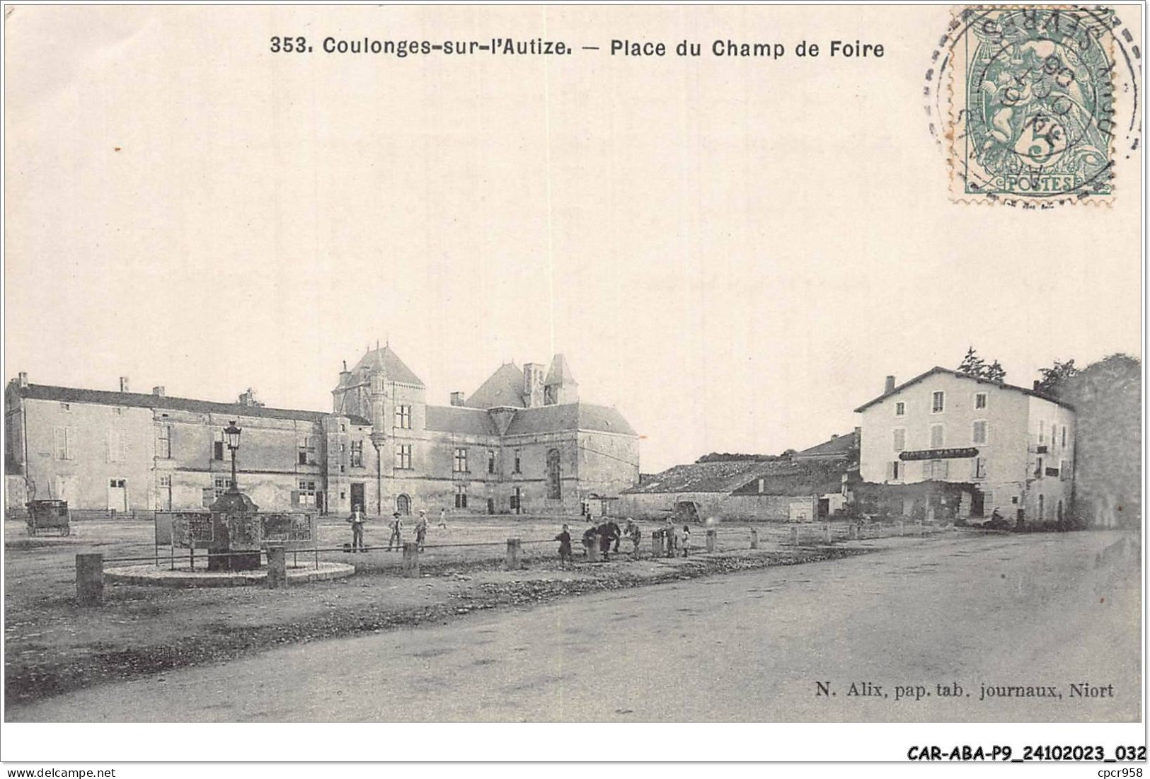 CAR-ABAP9-79-0817 - COULONGES-SUR-L'AUTIZE - Place Du Champ De Foire - Coulonges-sur-l'Autize