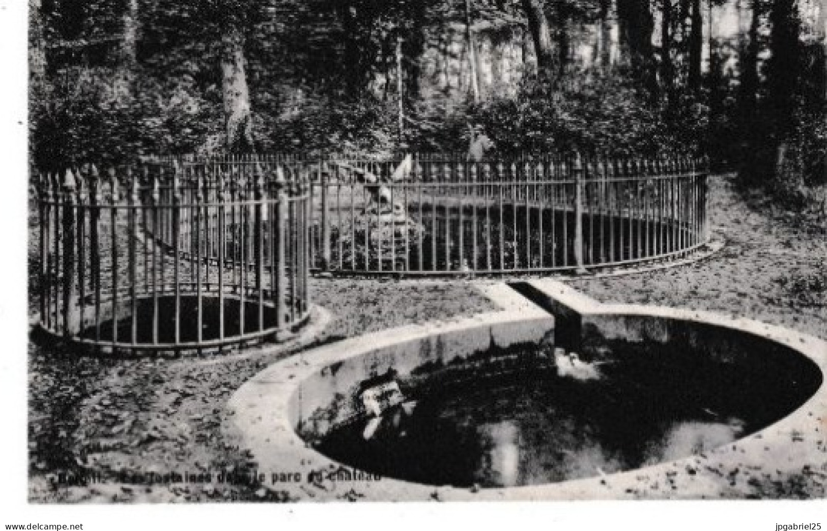 Beloeil Les Fontaines Dans Le Parc Du Chateau - Beloeil