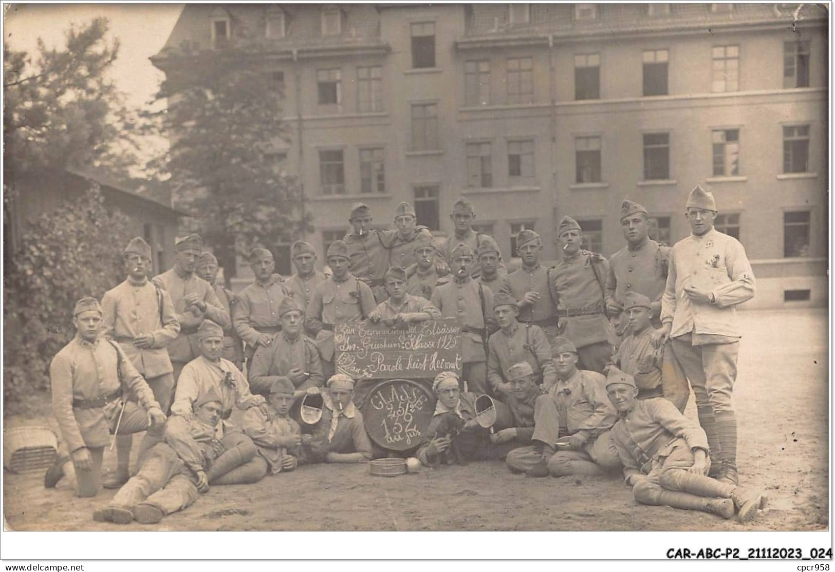 CAR-ABCP2-0112 - MILITAIRE - CARTE PHOTO - Regimente