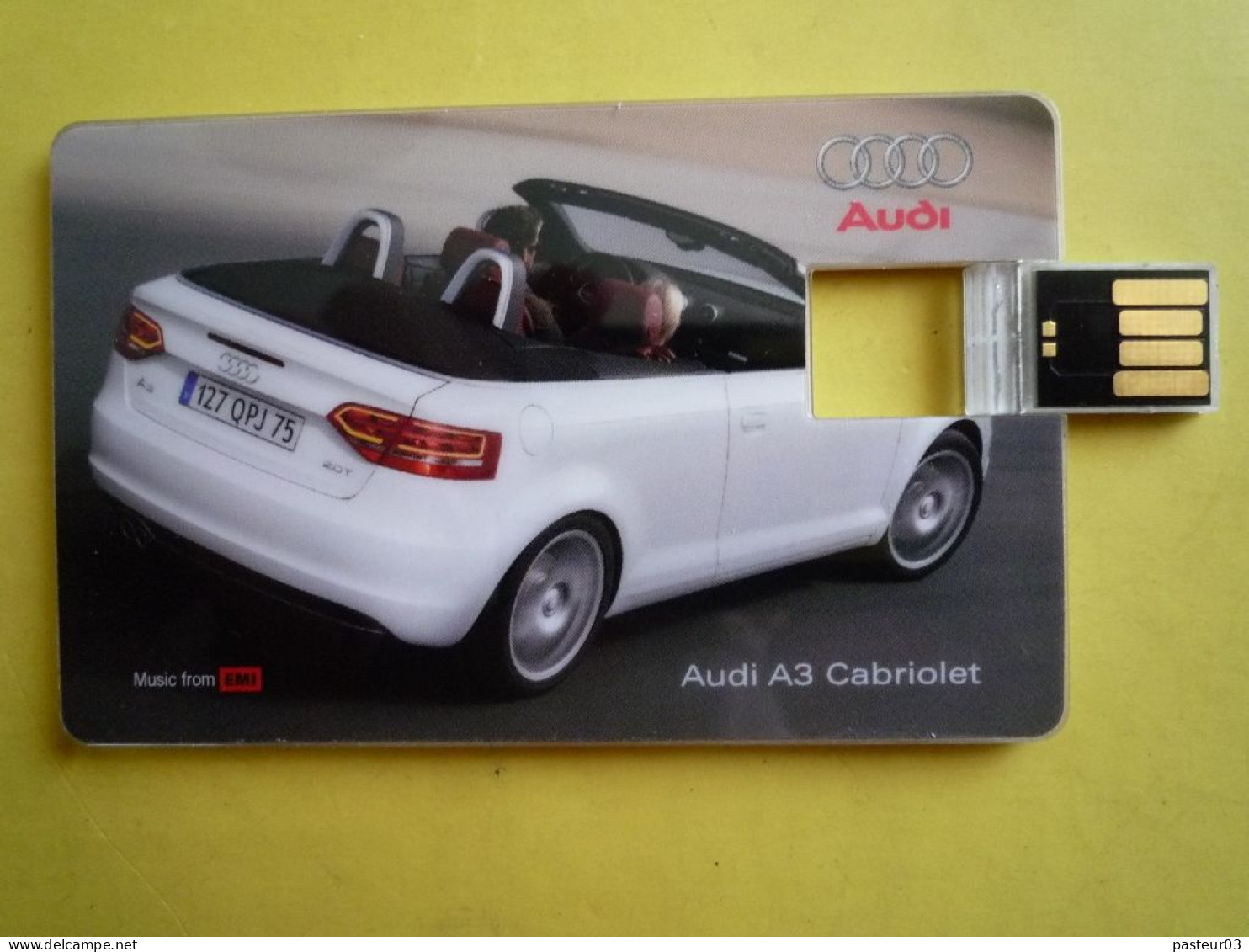 Audi A3 Cabriolet Clé USB "échantillon" Non Chargeable Thématique Automobile - Andere & Zonder Classificatie