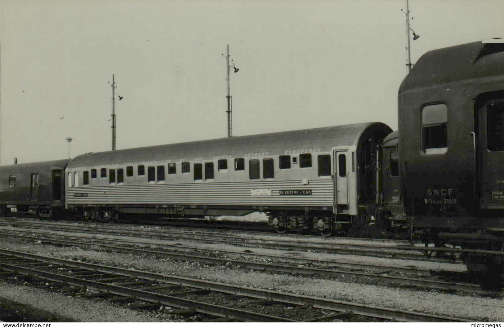 La Plaine - WL 4519 (P) Paris-Dortmund - Photo J. Gallet,1956 - Trains