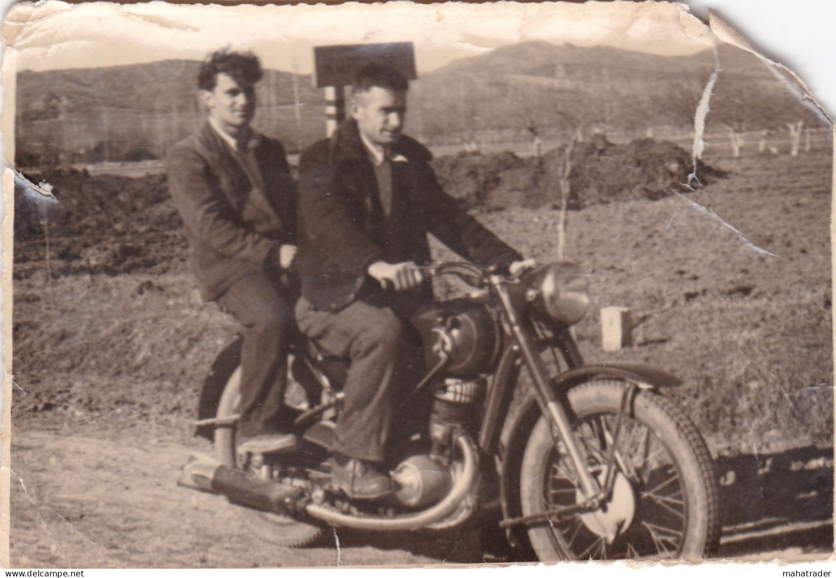 Old Real Original Photo - 2 Men On An Old Motorbike - Ca. 12.5x8.5 Cm - Anonymous Persons