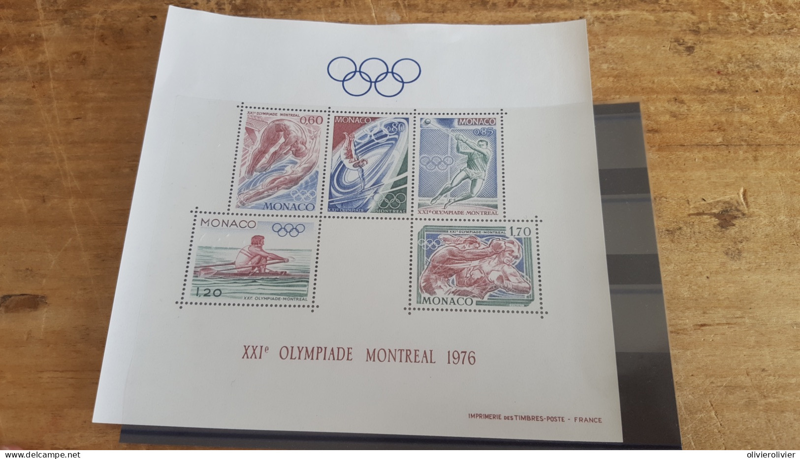 REF A3530 MONACO NEUF** BLOC - Collections, Lots & Series