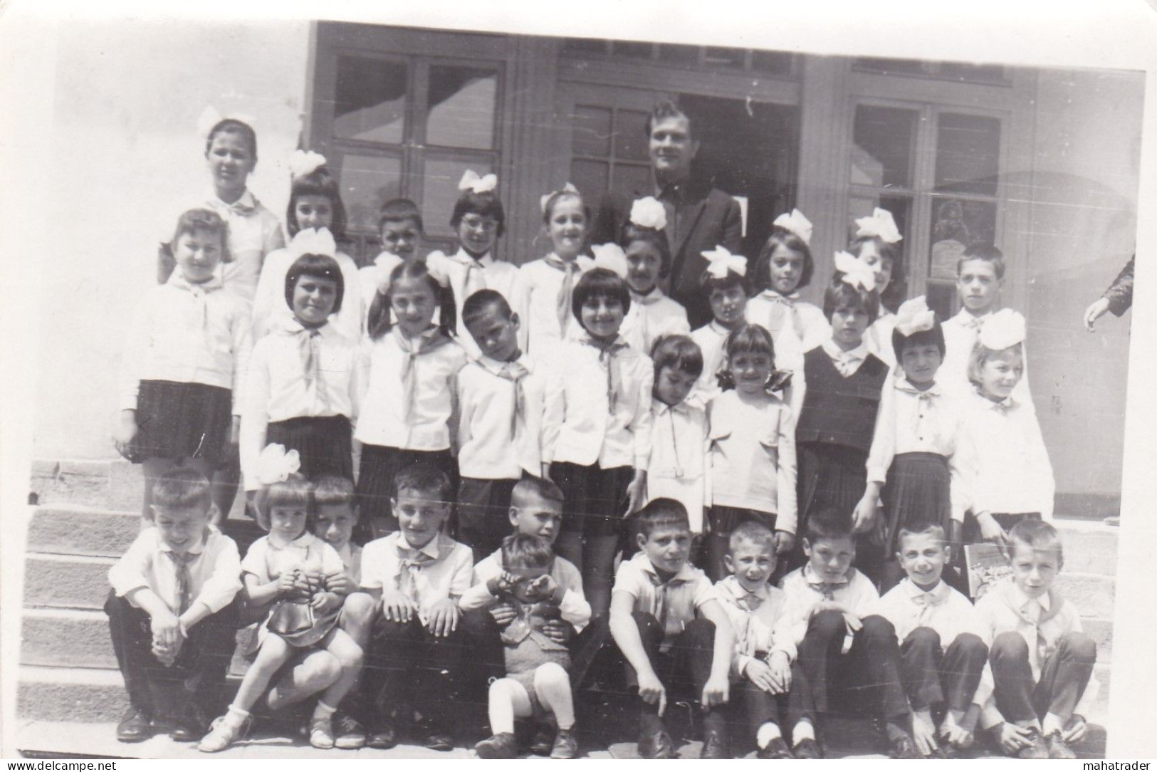 Old Real Original Photo - Group Of Little Boys Girls Schoolchildren Posing - Ca. 12.6x8.8 Cm - Persone Anonimi