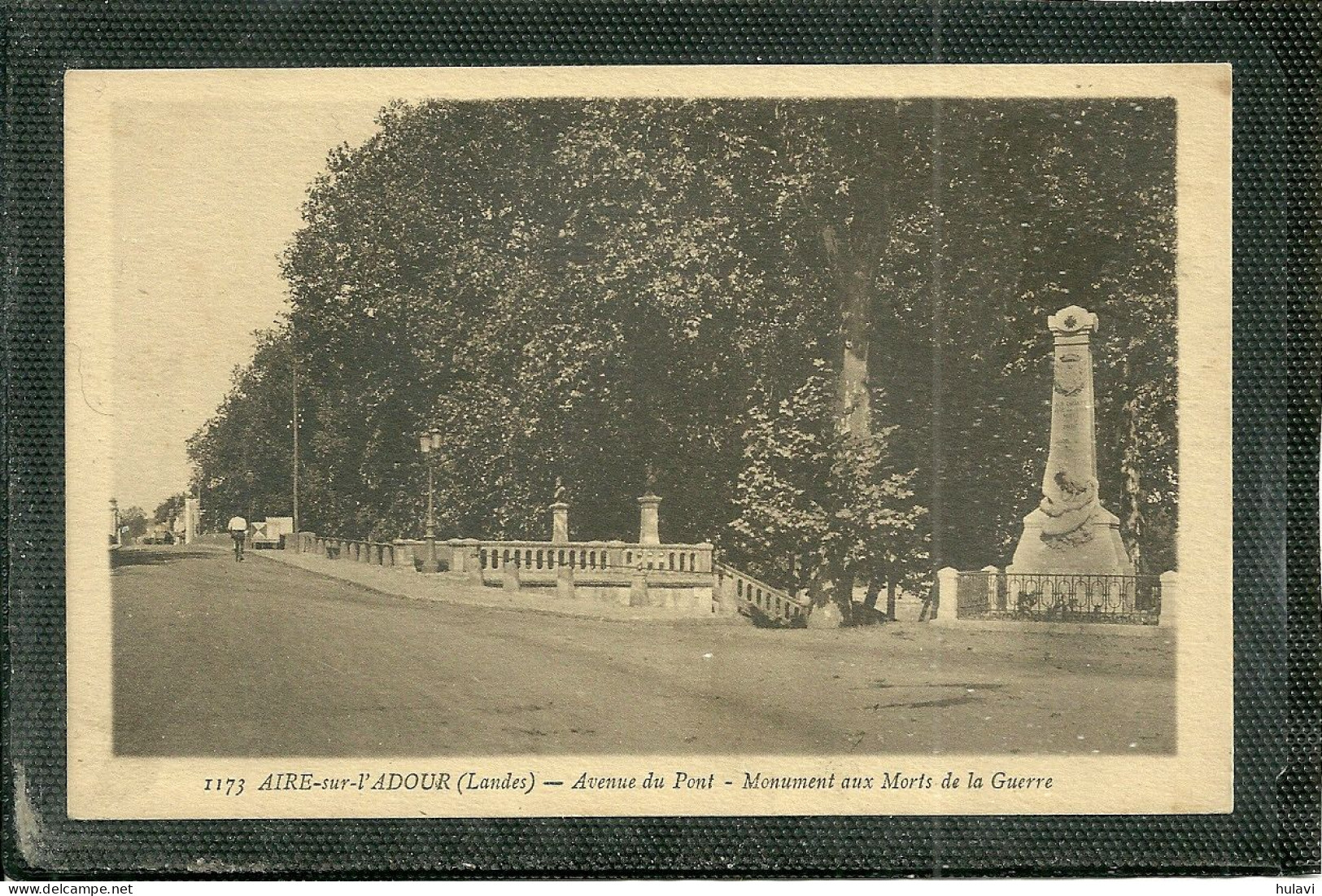 40  AIRE SUR L' ADOUR - AVENUE DU PONT - MONUMENT AUX MORTS DE LA GUERRE (ref 9673) - Aire