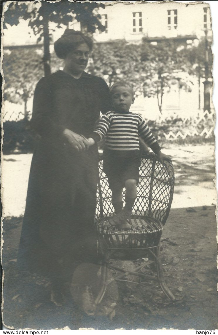 Photo Portrait  Femmes Avec Enfant - Personnes Anonymes