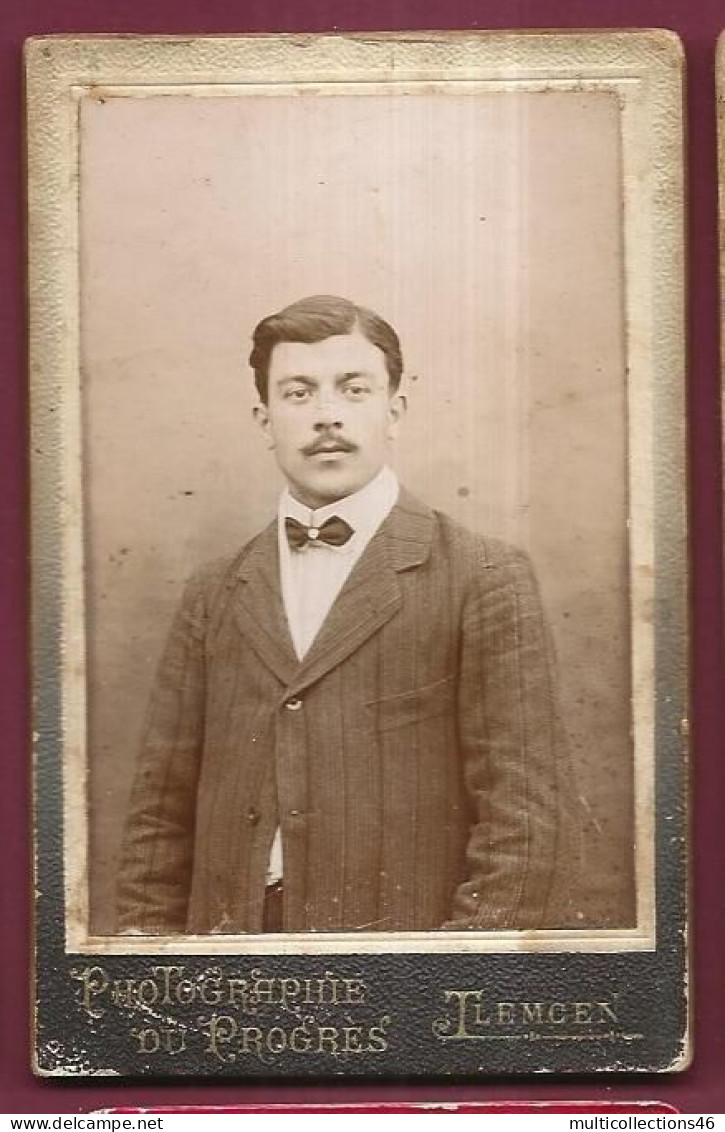 070524 - PHOTO CDV PORTRAIT PHOTOGRAPHIE DU PROGRES TLEMCEN - ALGERIE - Homme Moustache Noeud Papillon - Anonymous Persons