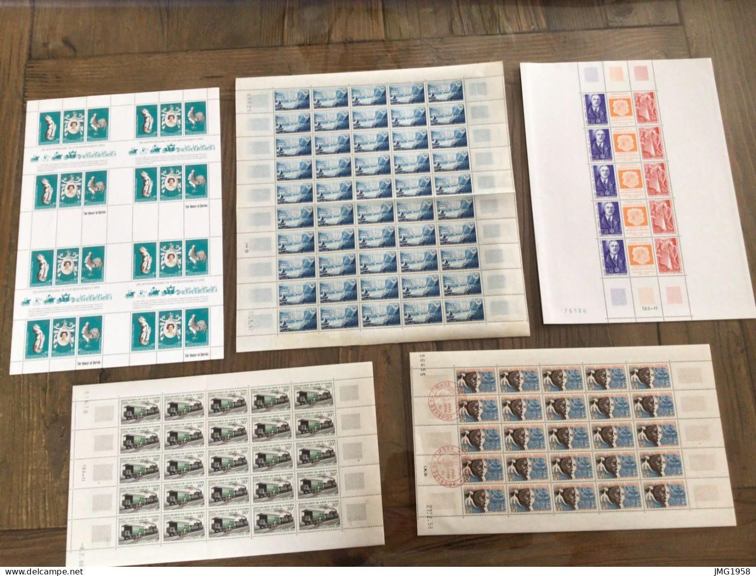 5 FEUILLES TIMBRES COMPLETES - ( 5 PAYS ). - Other & Unclassified