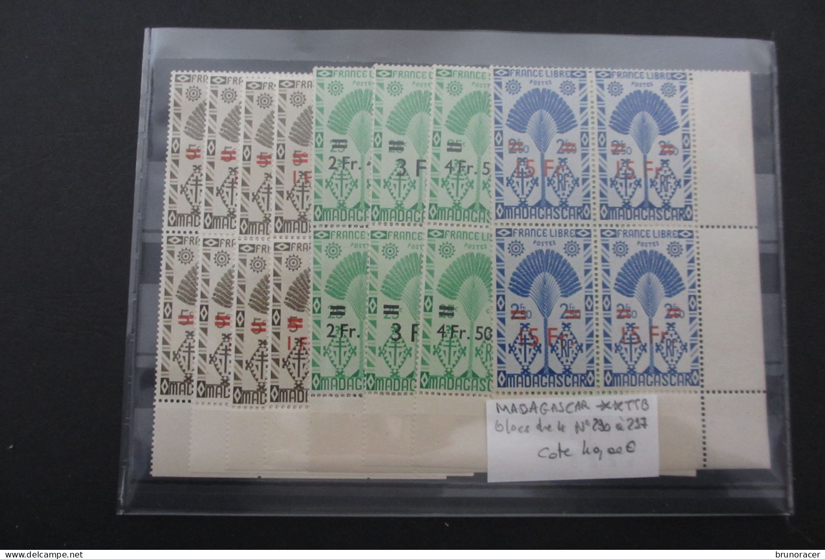 MADAGASCAR N°290 à 297 EN BLOCS DE 4 BDF NEUF** TTB COTE 40 EUROS  VOIR SCANS - Unused Stamps