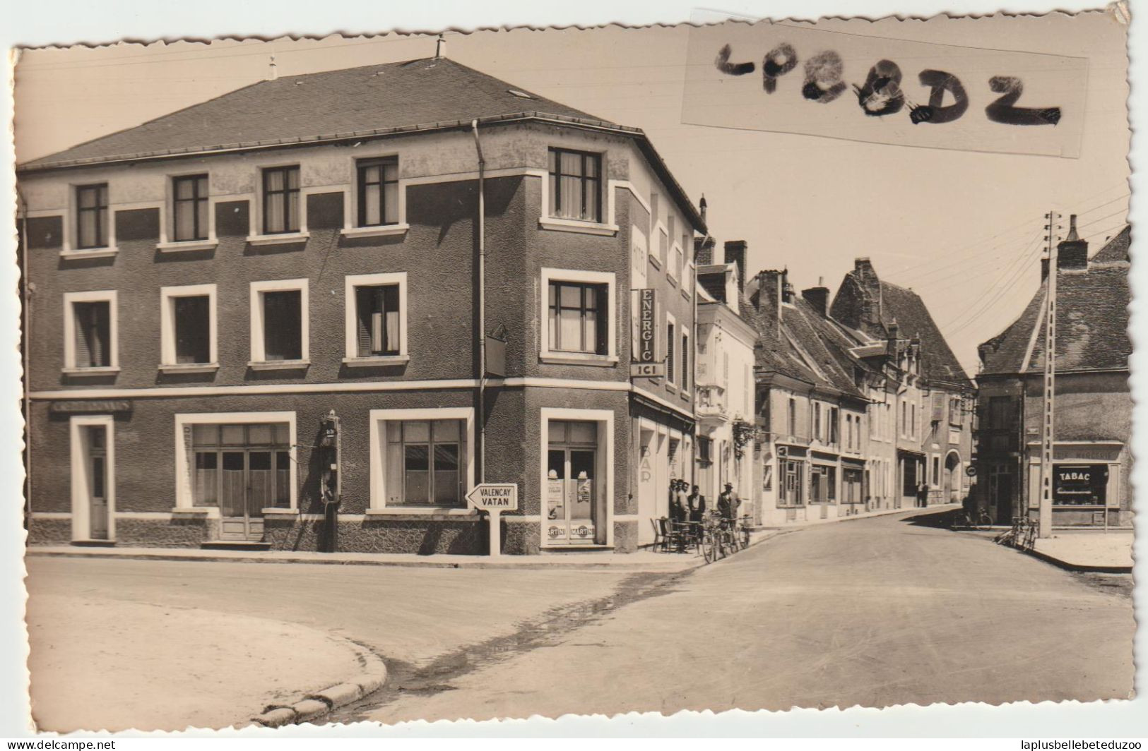 CPSM PHOTO - 36 - LEVROUX - Hôtel Du Centre - Animation - Pas Courant - Vers 1950 - Autres & Non Classés