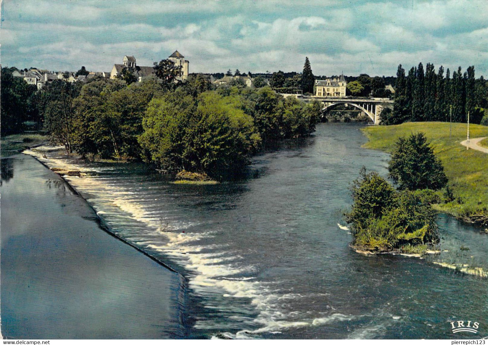 86 - La Roche Posay - Vue Sur La Ville Et Le Pont - La Roche Posay