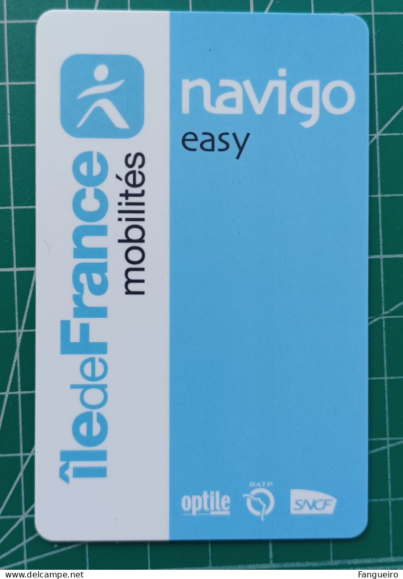 FRANCE BUS PASS NAVIGO ILE DE FRANCE - Other & Unclassified