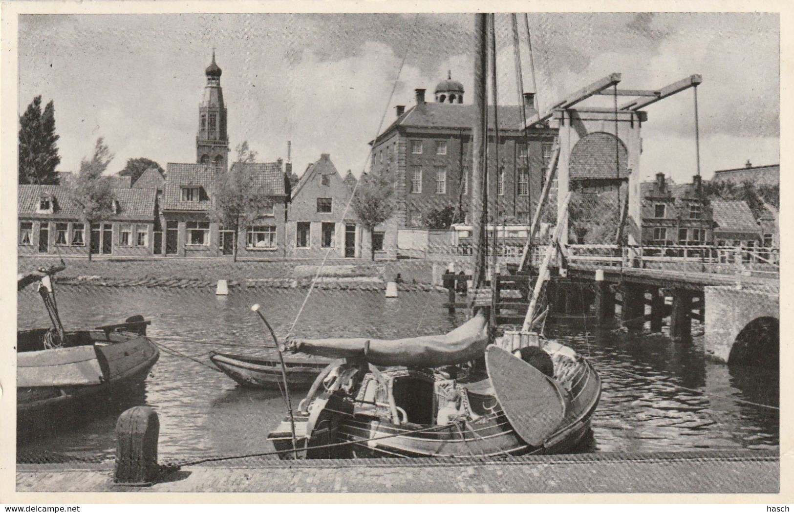 4934 84 Enkhuizen, Sperwer Bij Compagniesbrug. 1969. (Rechtsonder Een Kleine Vouw)  - Enkhuizen