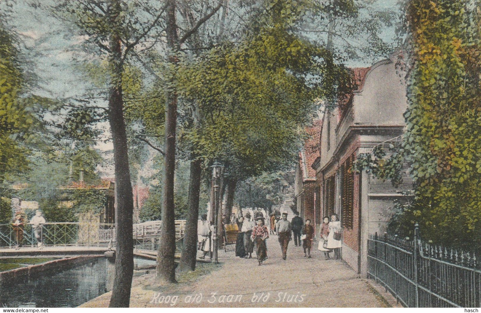 4934 32 Koog Aan De Zaan, Bij De Sluis. (linksonder Een Klein Scheurtje Zie Achterkant)  - Zaanstreek