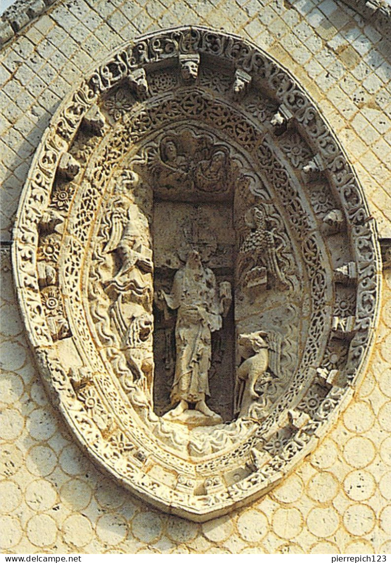 86 - Poitiers - Eglise Notre Dame La Grande - Mandorle De La Façade : Le Christ En Gloire - Poitiers