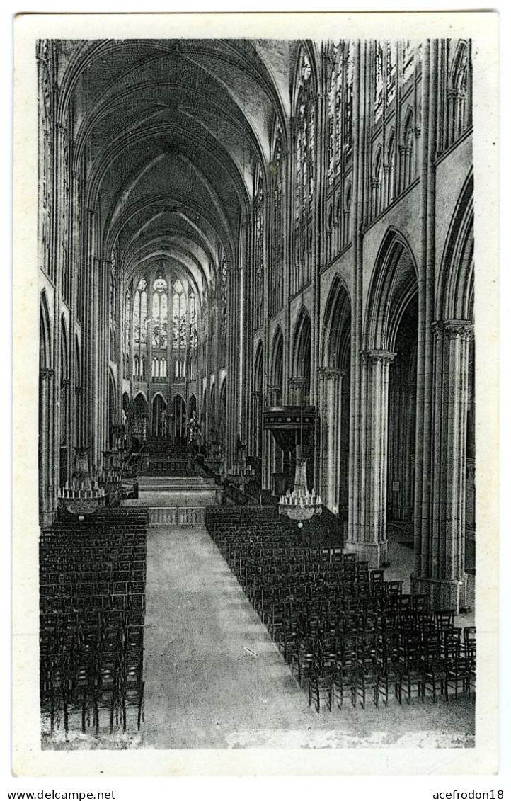 Abbaye De Saint-Denis - Intérieur De L'église - La Nef Et Le Choeur - Saint Denis