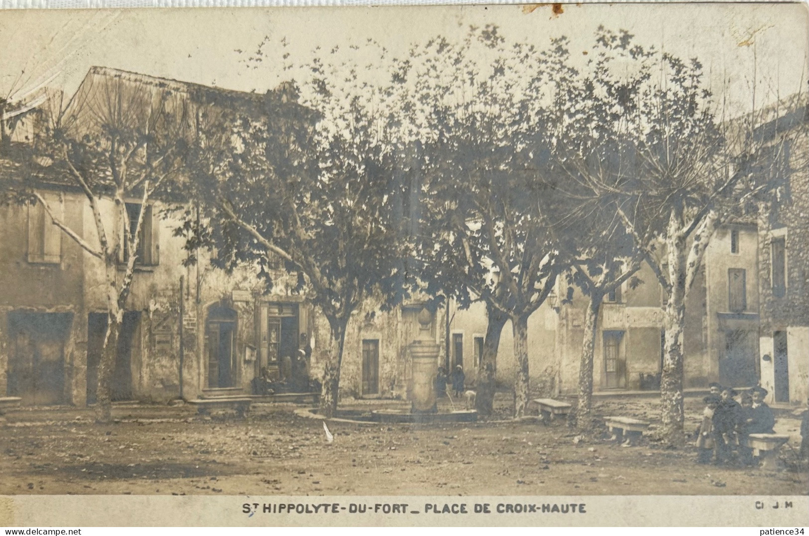 30 - St Hippolyte Du Fort, Place De La Croix Haute, Carte-Photo - Andere & Zonder Classificatie