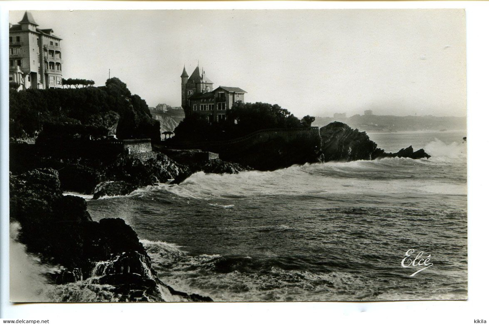 CPSM  9 X 14 Pyrénées-Atlantiques BIARRITZ  (B.-Pyr.)  La Villa Belza Et La Côte Basque - Biarritz