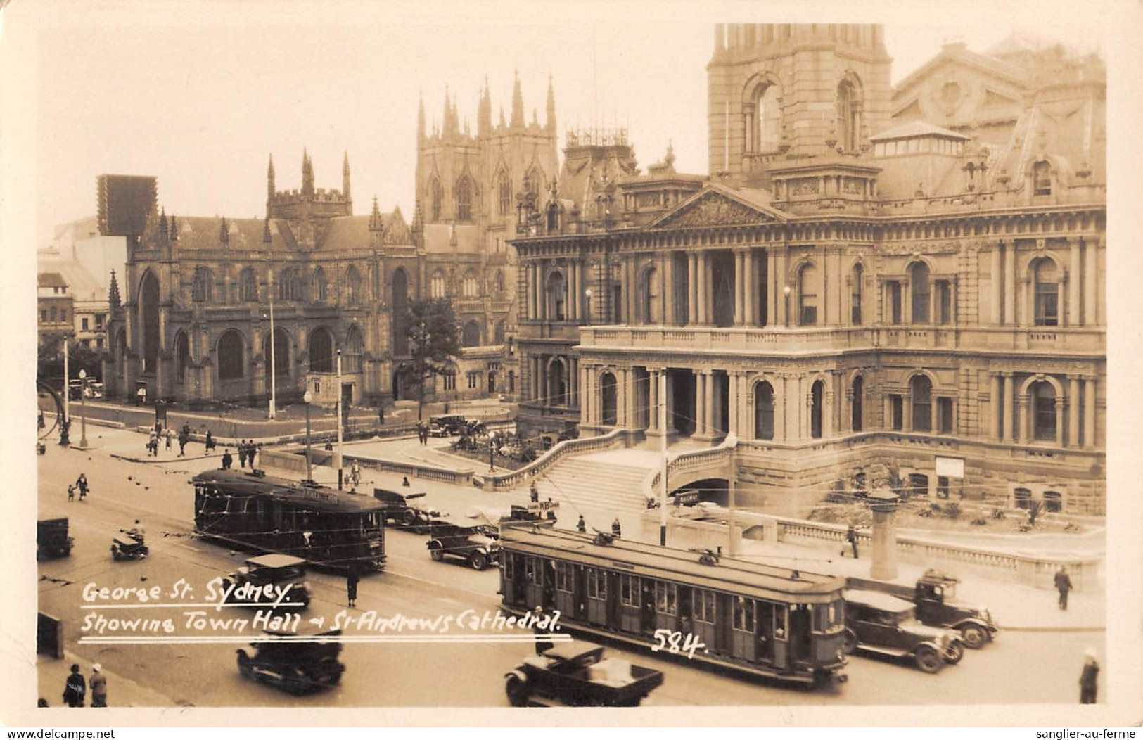CPA AUSTRALIE / GEORGE St / SHOWING TOWN HALL / St ANDREWS CATHEDRAL / SYDNEY - Andere & Zonder Classificatie