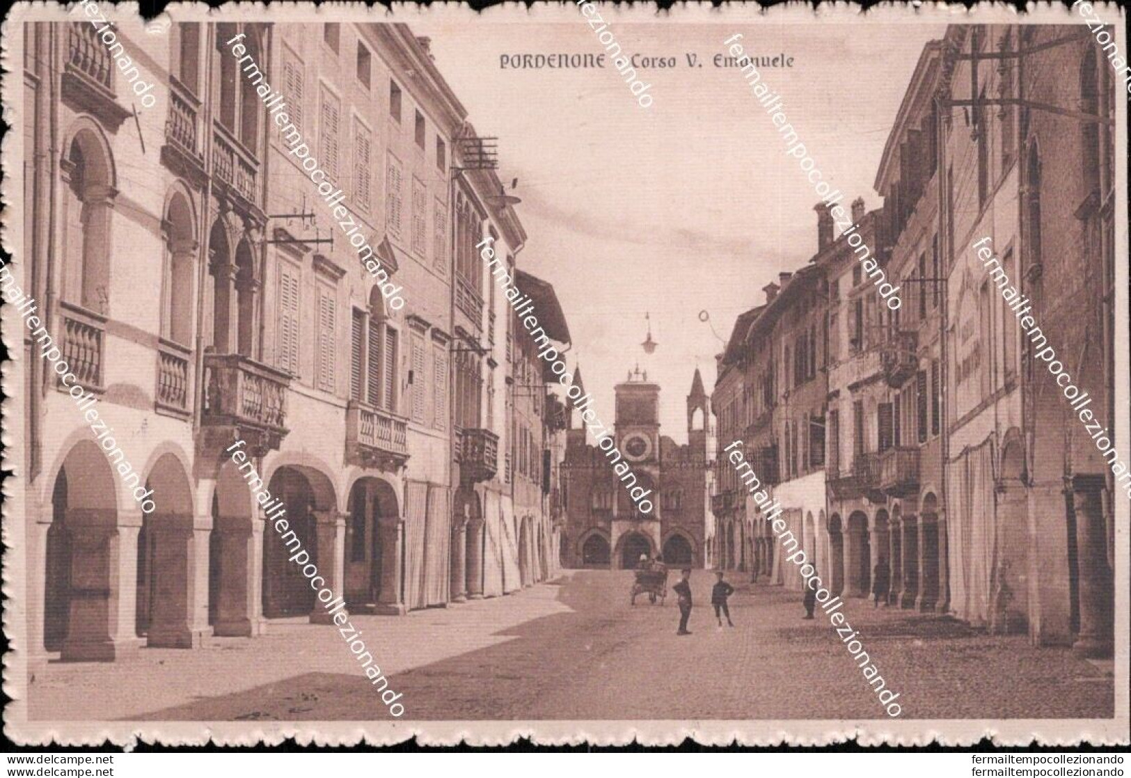 Af828 Cartolina Pordenone Citta' Corso Vittorio Emanuele Friuli Venezia Giulia - Pordenone