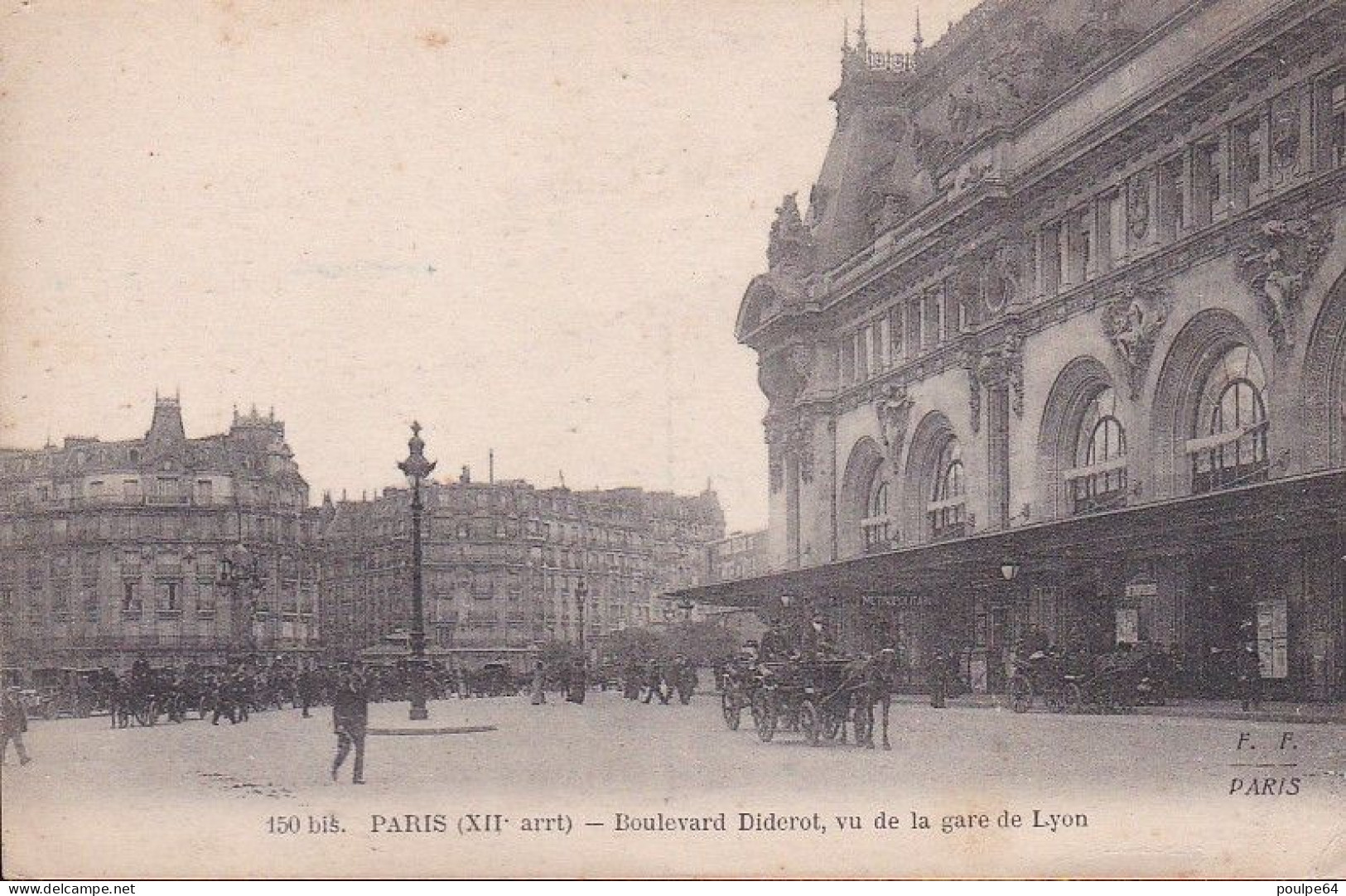La Gare De Lyon : Vue Extérieure - Pariser Métro, Bahnhöfe