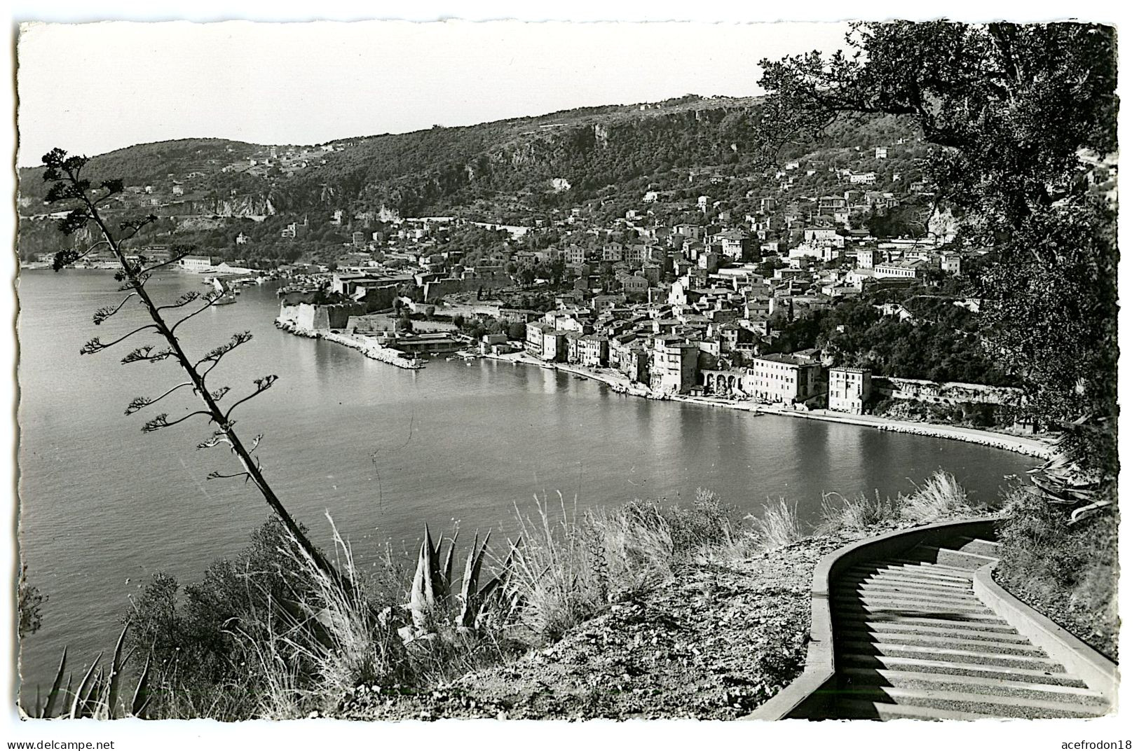 Villefranche-sur-Mer - Vue Générale - Villefranche-sur-Mer