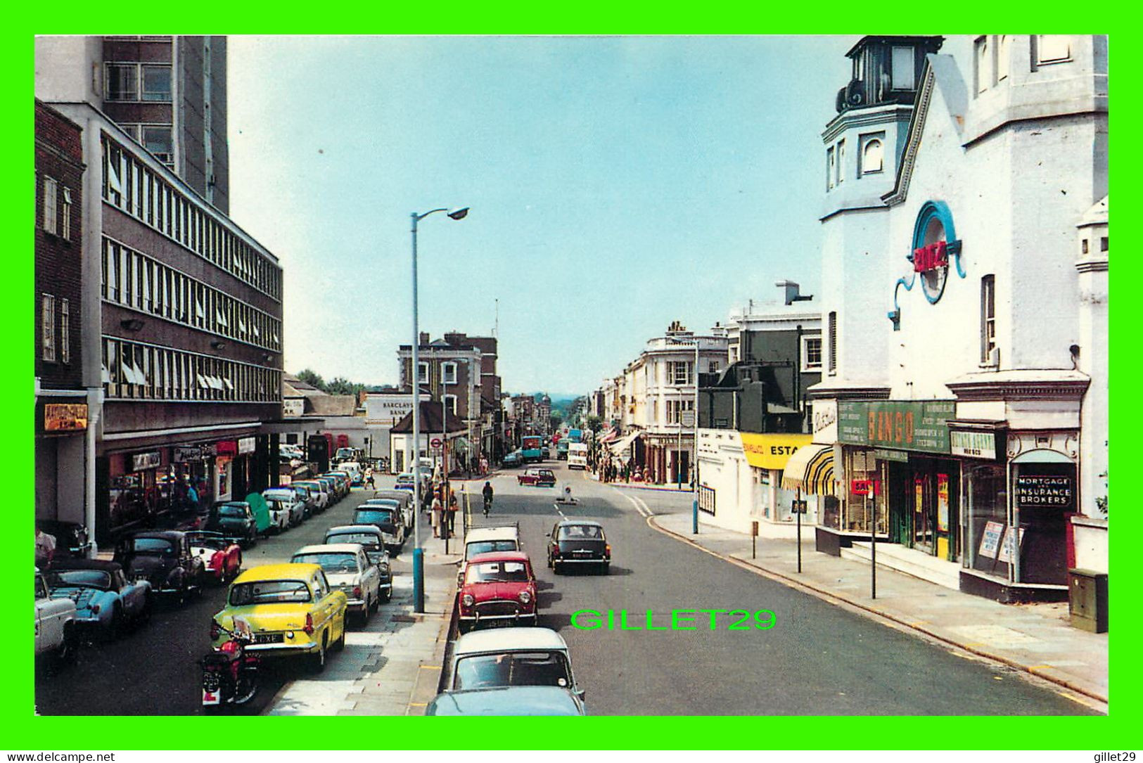 SURBITON, SURREY, UK - VICTORIA ROAD -  ANIMATED WITH OLD CARS - - Surrey