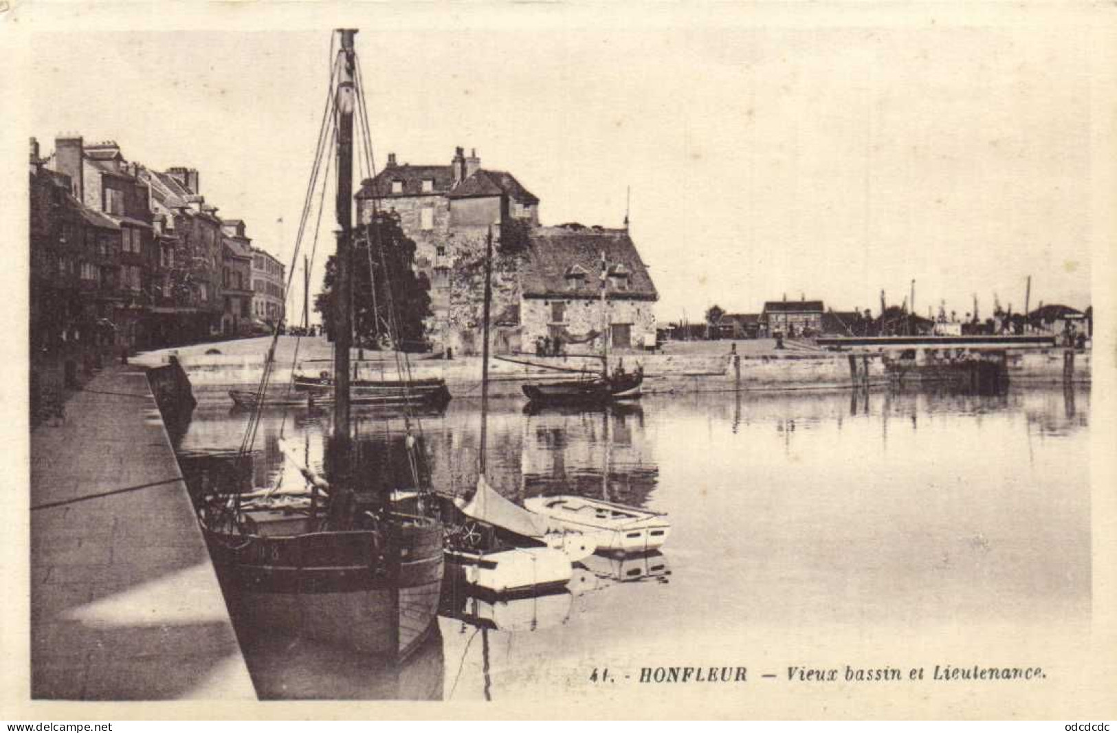 HONFLEUR  Vieux Bassin Et Lieutenance RV - Honfleur