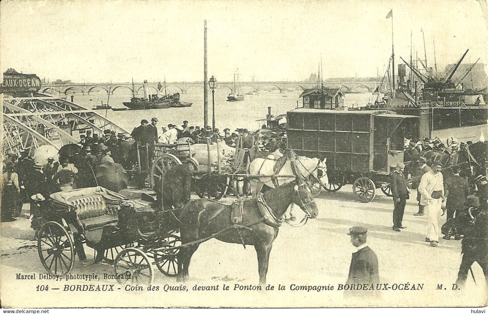 33  BORDEAUX - COIN DES QUAIS, DEVANT LE PONTON DE LA COMPAGNIE BORDEAUX OCEAN (ref 9600) - Bordeaux