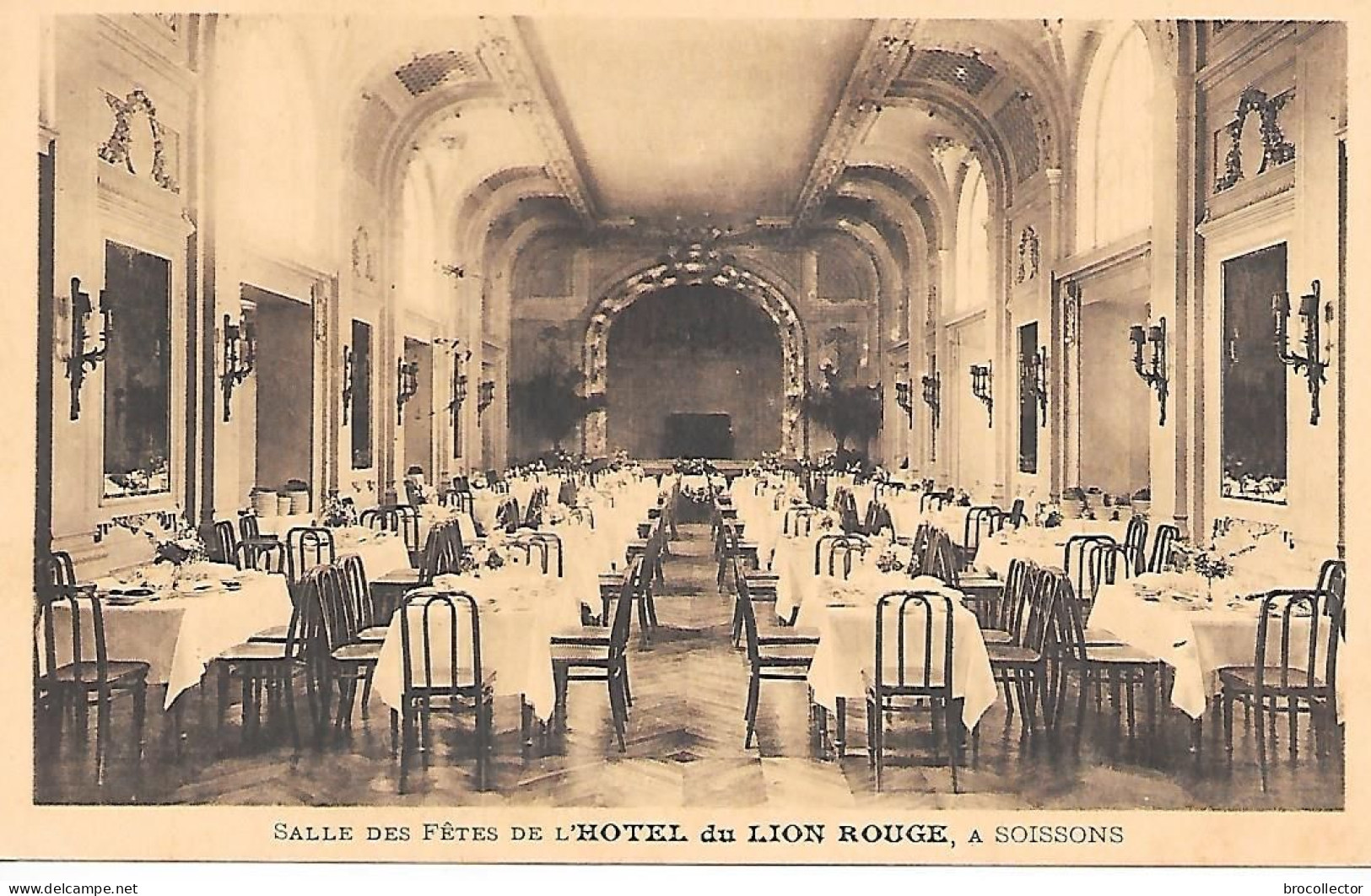 SOISSONS ( 02 ) - Hôtel Du Lion Rouge , La Salle Des Fêtes - Soissons