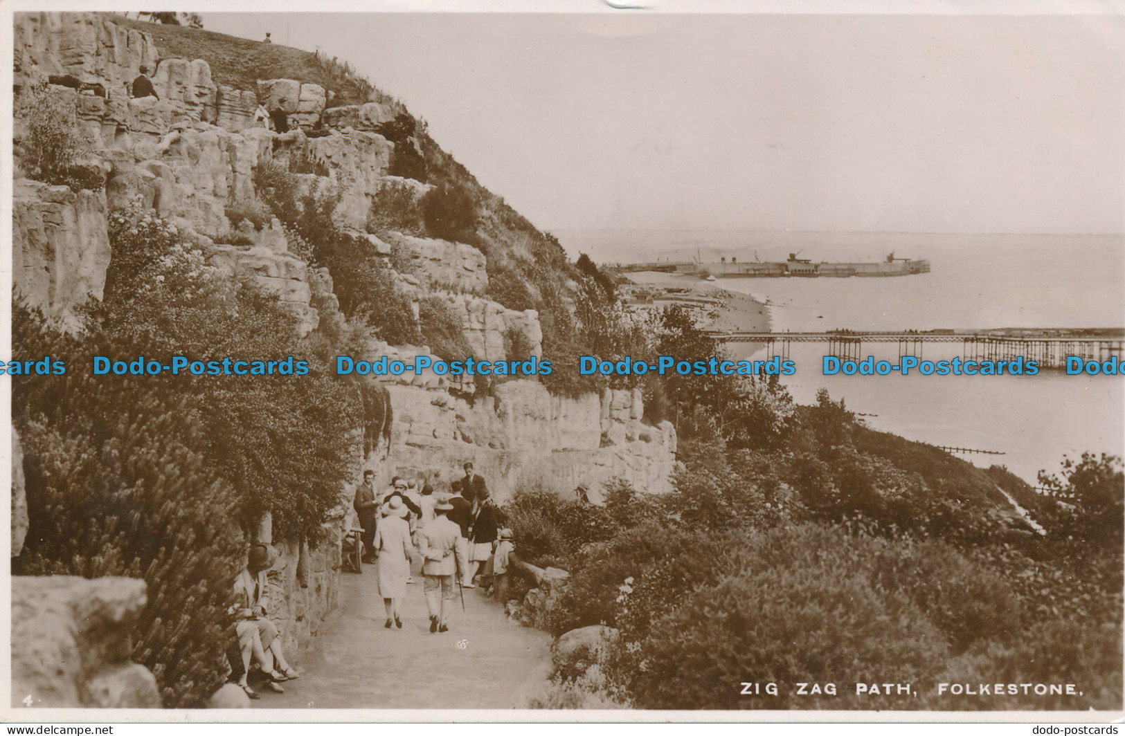 R095555 Zig Zag Path. Folkestone. Shoesmith And Etheridge. Norman. RP. 1948 - Monde