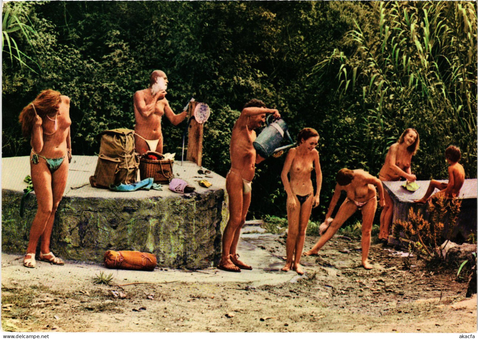 CPM AK Semi Nude Woman Bathing PIN UP RISQUE NUDES (1410526) - Pin-Ups