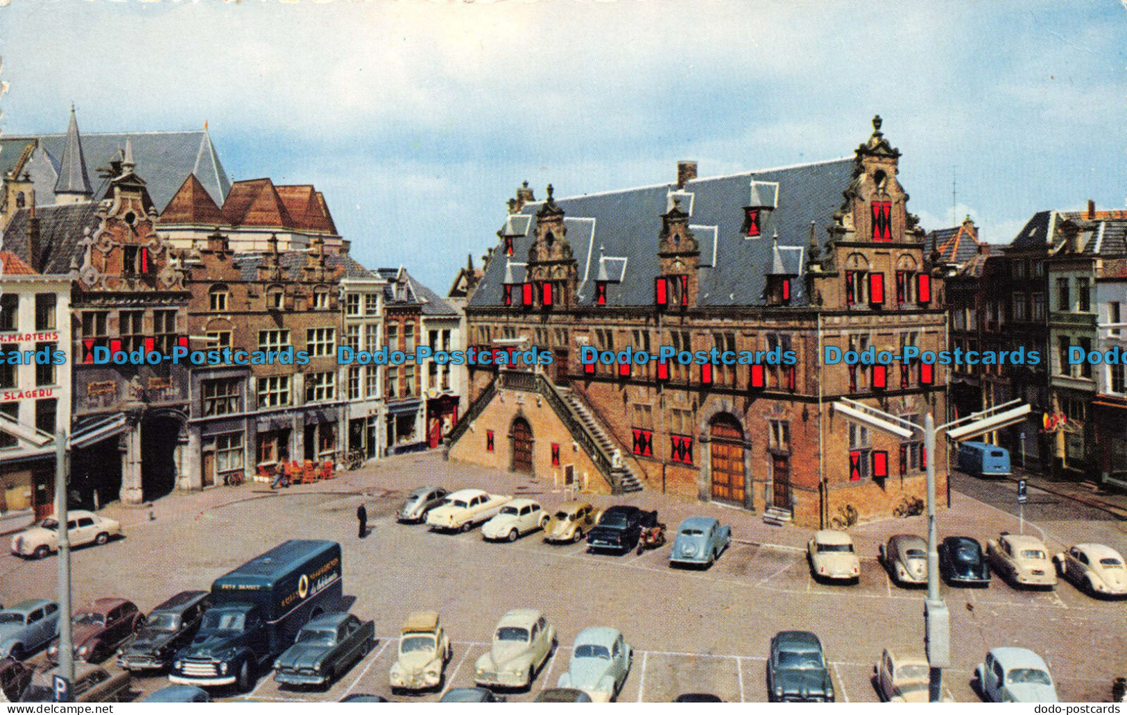 R095847 Wumegen. Grote Markt Met Waag Gebouw En Oude Gevels - Monde