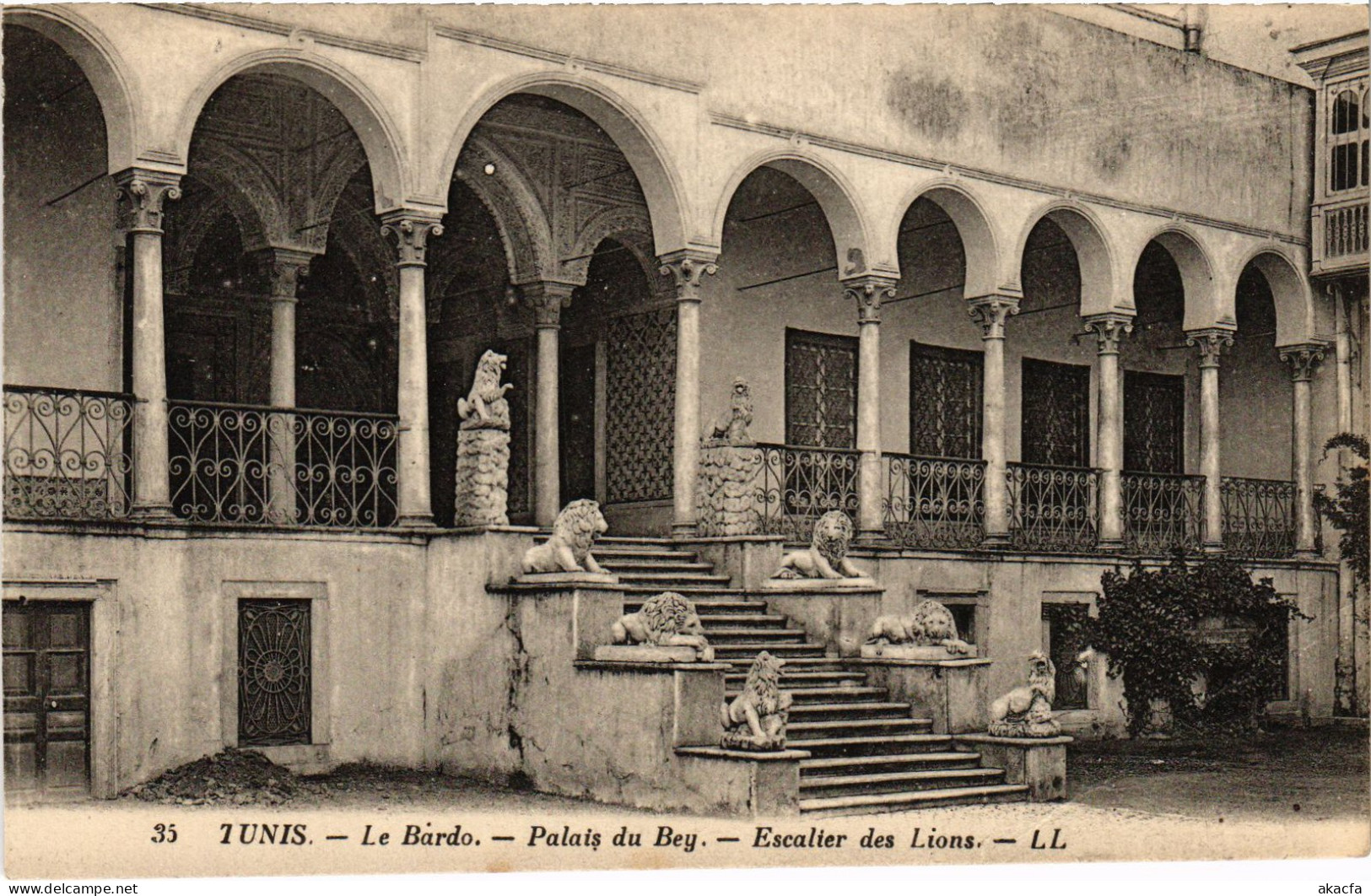 CPA AK Tunis Le Bardo Palais Du Bey TUNISIA (1404968) - Túnez