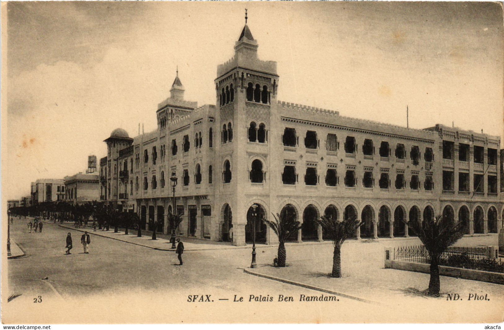 CPA AK Sfax Le Palais Ben Ramdam TUNISIA (1404929) - Túnez