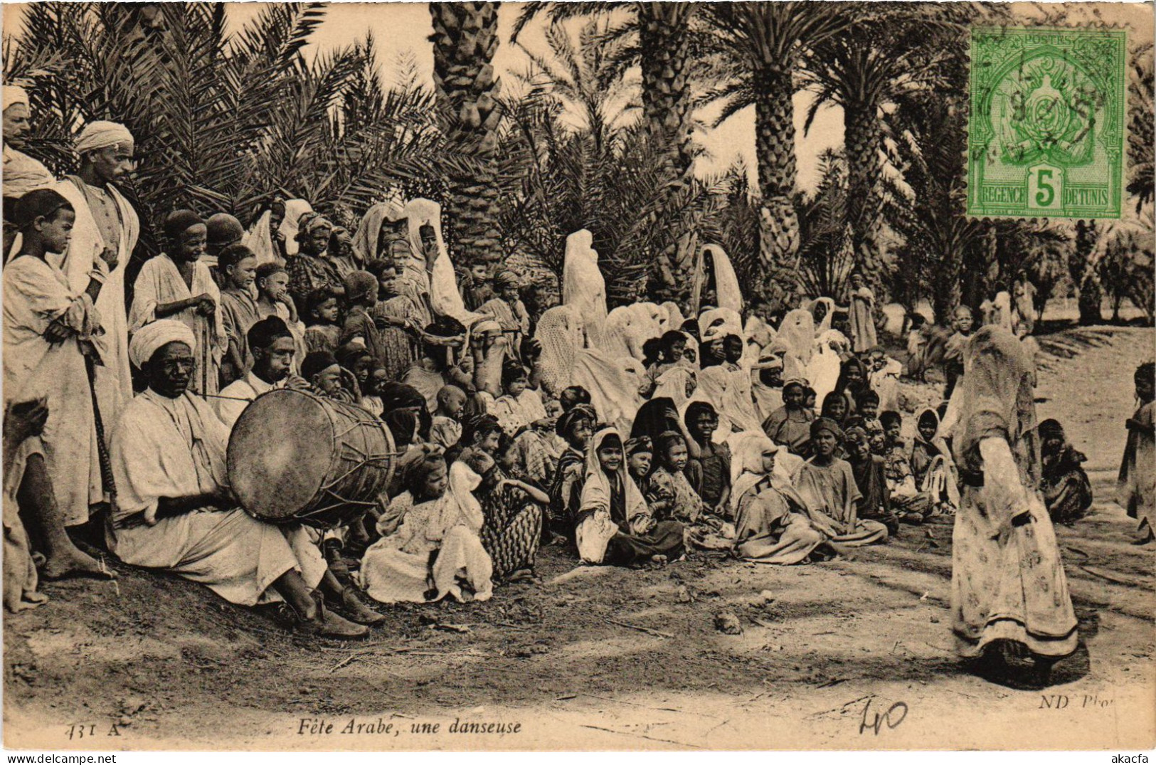 CPA AK Fete Arabe, Une Danseuse TUNISIA (1404902) - Tunesien