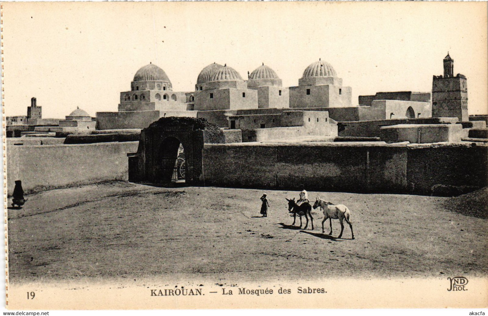 CPA AK Kairouan Mosquee Des Sabres TUNISIA (1405431) - Tunisia