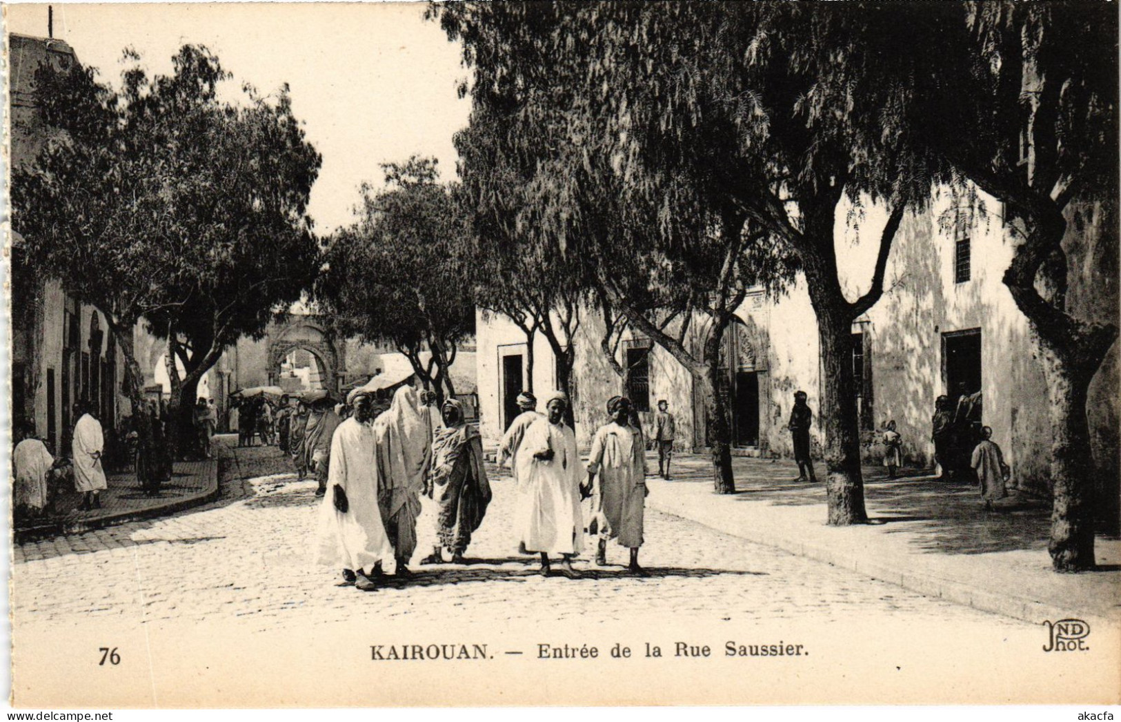 CPA AK Kairouan Entree De La Rue Saussier TUNISIA (1405427) - Tunisia